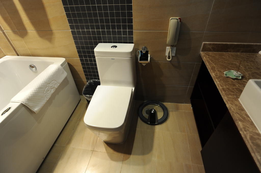Wanrun International Resort Hotel In Tibet Xigaze Room photo
